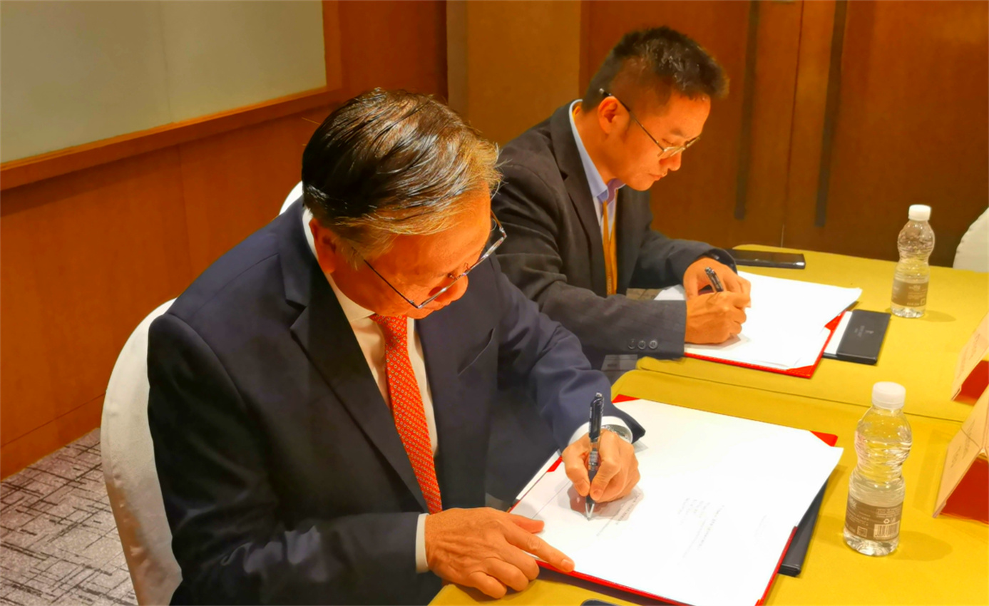 合作共赢 l 梦马诸冈与易初明通旗下易明公司签订战略合作协议