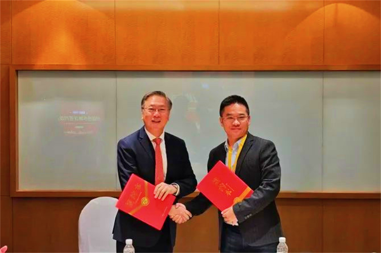 合作共赢 l 梦马诸冈与易初明通旗下易明公司签订战略合作协议