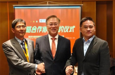 合作共赢 l 梦马诸冈与易初明通旗下易明公司签订战略合作协议